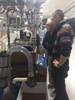 Écran tactile et système de commande entièrement informatisé