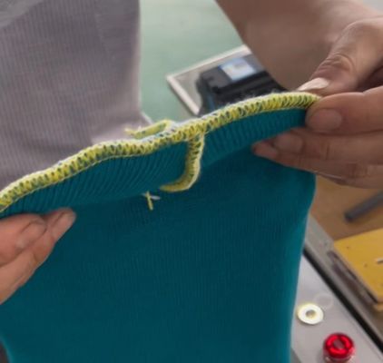 Machine à coudre à haute vitesse de 9 pouces largeur de tricot 7 GG Overlock pour chapeau de bonnet d'hiver tricoté