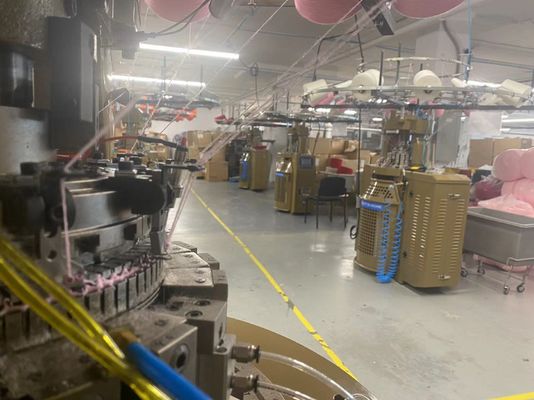 Machine à tricoter à chapeau de 450 kg avec contrôle entièrement informatisé et technologie transparente