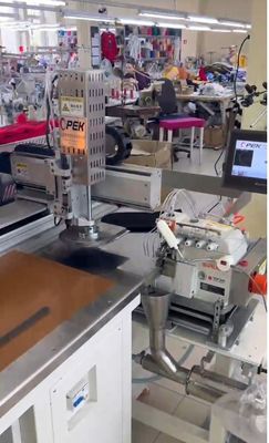Machine à coudre haute efficacité Opek-300HS à chapeau tricoté automatique pour produits de couture
