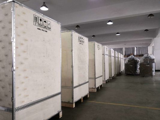 La machine à coudre industrielle Opek 300HS est parfaite pour la production de chapeaux.