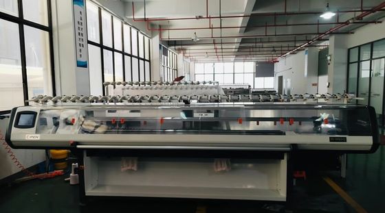 Machine de tricot de chapeau de calibre épais de 100 pouces avancée de 4 systèmes pour la production de tricot