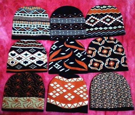 Créez des bonnets et des chapeaux professionnels à la maison avec une machine à tricoter entièrement automatique de 1 kW