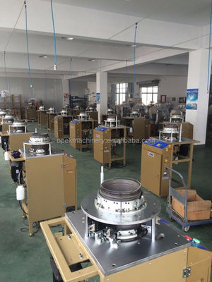 Machine à tricoter numérique à alarme entièrement automatique pour écharpe de chapeau tricotée en style warp