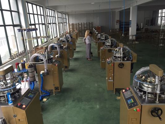 Machine à tricoter chapeau et écharpe d'hiver à servomoteur avec certificat CE ISO9001