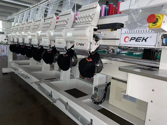 12 têtes Machine de broderie informatisée avec alimentation universelle Max.