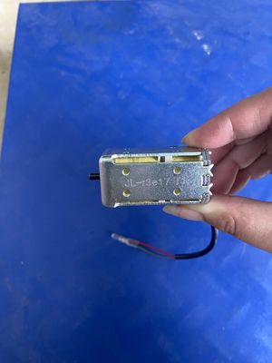 Magnéte pour améliorer les performances des machines à tricoter