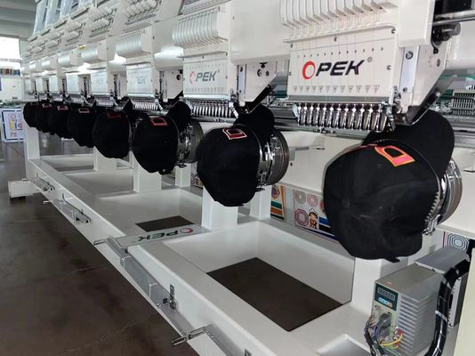 Machine de broderie à plusieurs têtes à vitesse maximale de 850 tours par minute/1000 tours par minute/1200 tours par minute pour la broderie précise