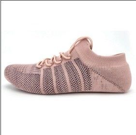 Machine de réglage à la vapeur de chaussures et chaussettes tricotées à la mouche 3D Votre partenaire pour la production
