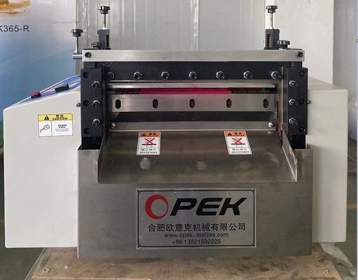 Type de coupe Machine à découper les tissus tricotés à fonctionnement automatique pour chapeau à ruban 0,9 kW