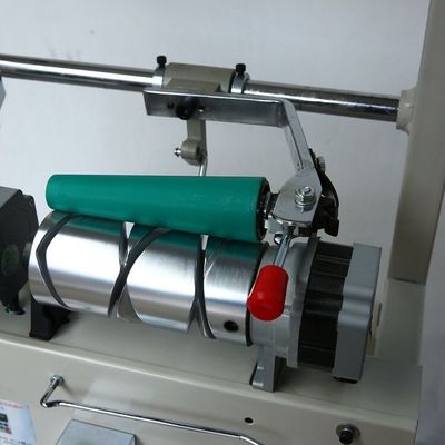 Machine automatique de remontage de fils et de fils pour les matières blanches dans les ateliers de réparation de machines