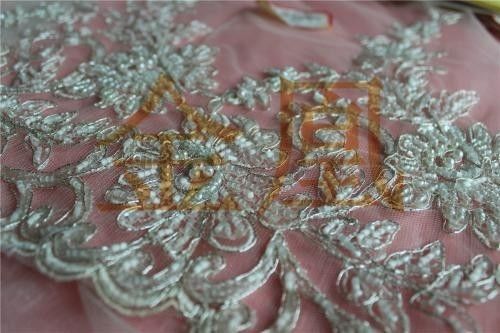 Machine de broderie au Bangladesh avec alimentation électrique universelle intégrée 110V-220V